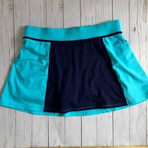 Boden skort turquoise and navy athleisure tennis workout skirt EUC size 6
